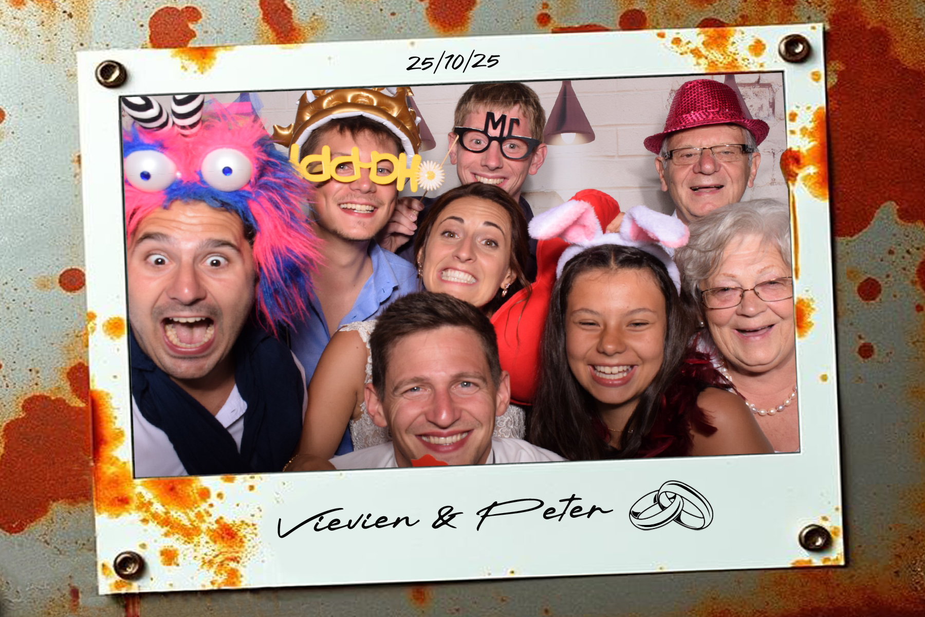 Fotobox mieten für Hochzeiten in Kell am See stilvolle Selfiebox mit Sofortdruck und digitaler Galerie